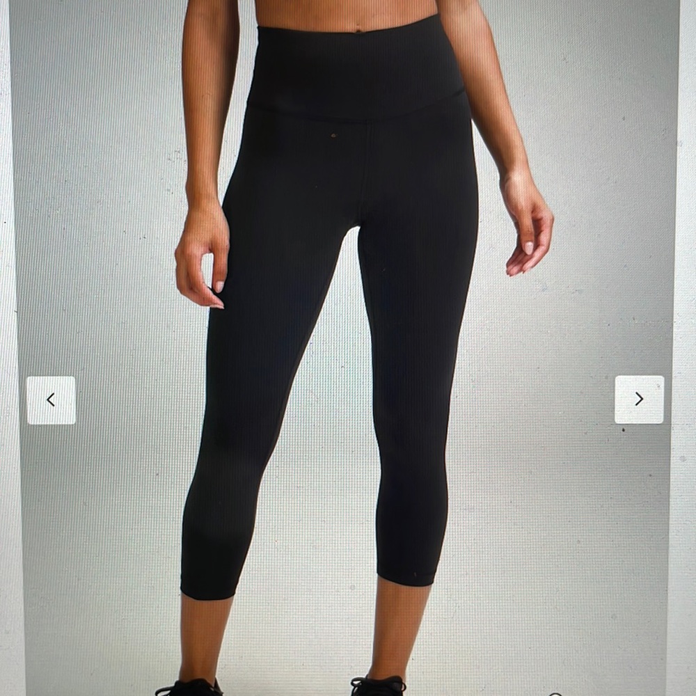 Lululemon black winder under crop leggings